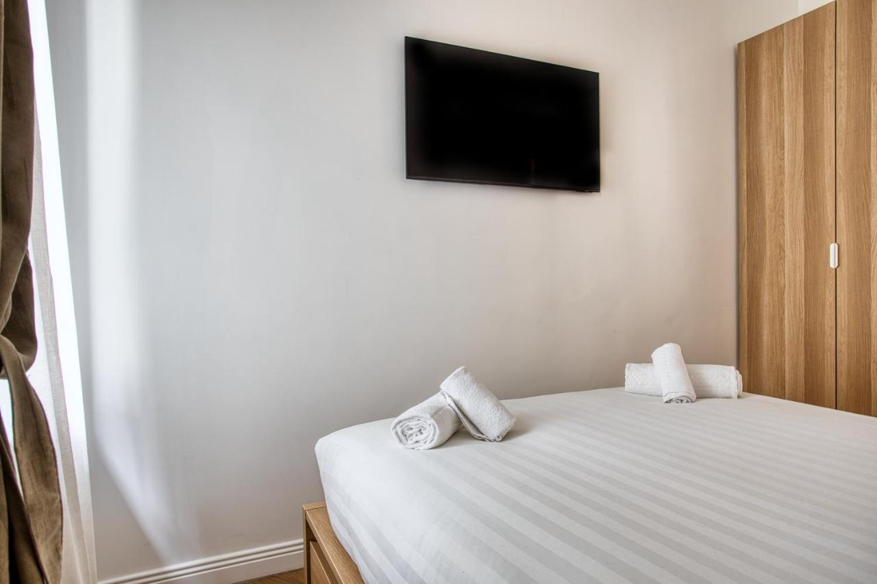 Appartamento Joivy Stunning Flat With Balcony